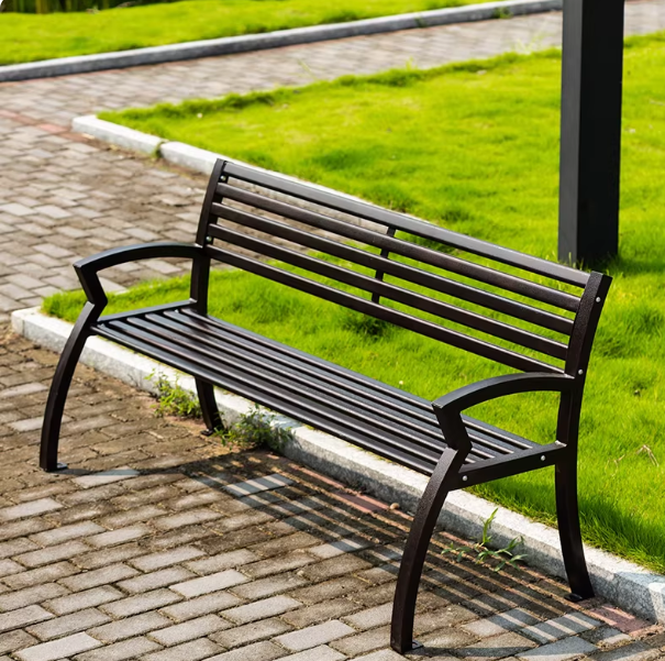 Heavy-Duty Metal Slat Outdoor Bench with Backrest & Armrests – All-Weather Park Bench